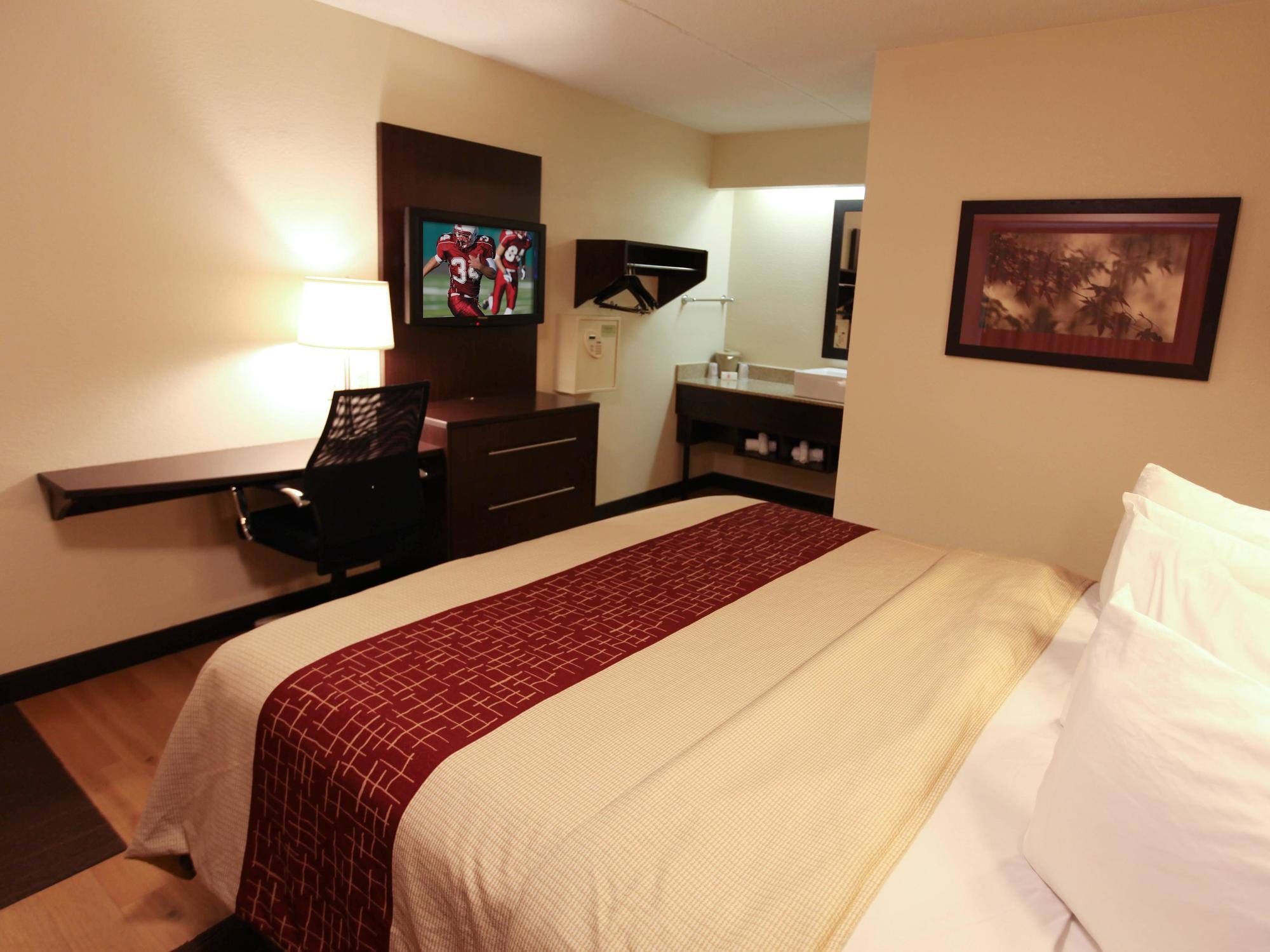 Red Roof Inn Plus+ Baltimore North - Timonium Exterior photo
